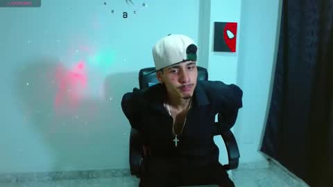 Snapshot of bastiaan_28 chatting on October 11, 11:41 pm Bastian online show from October 11, 11:41 pm