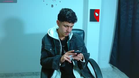 Snapshot of bastiaan_28 chatting on September 10, 2:23 am Bastian online show from September 10, 2:23 am