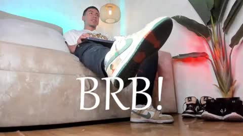 Bastian Independent Model online show from February 15, 2:05 pm