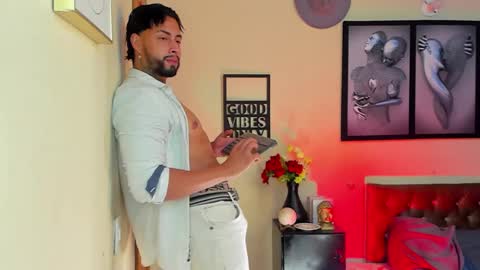 bastian_jones1 online show from February 27, 8:24 am