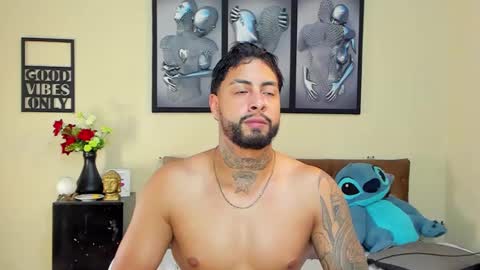 bastian_jones1 online show from March 10, 1:23 am