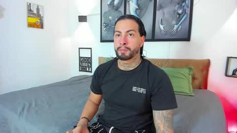 bastian_jones1 online show from December 21, 9:21 pm