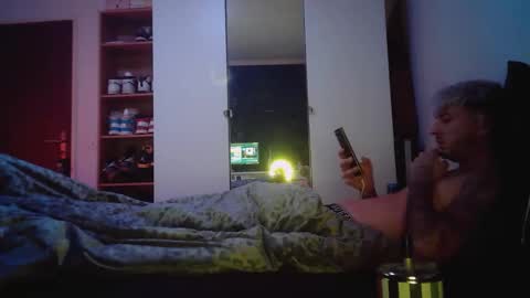 Snapshot of bastone66 chatting on October 28, 10:55 pm bastone66 online show from October 28, 10:55 pm