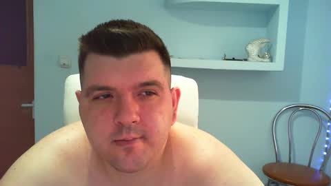 Snapshot of basystem8 chatting on January 31, 8:32 am BASY online show from January 31, 8:32 am