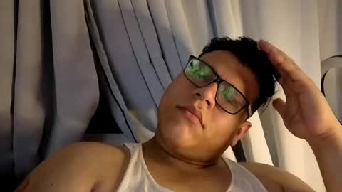 Snapshot of batman2430 chatting on October 5, 4:43 am brian online show from October 5, 4:43 am