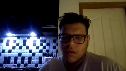 Snapshot of batman2430 chatting on September 22, 4:16 am brian online show from September 22, 4:16 am