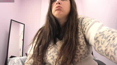 battymoll online show from February 28, 3:38 pm