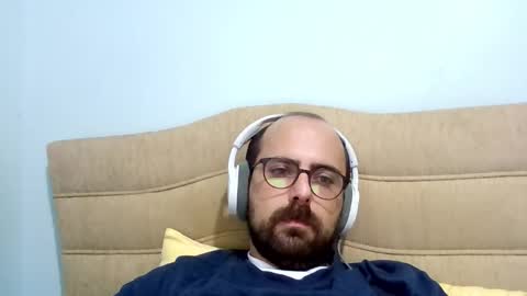 Snapshot of bayto chatting on October 10, 4:46 pm bayto online show from October 10, 4:46 pm