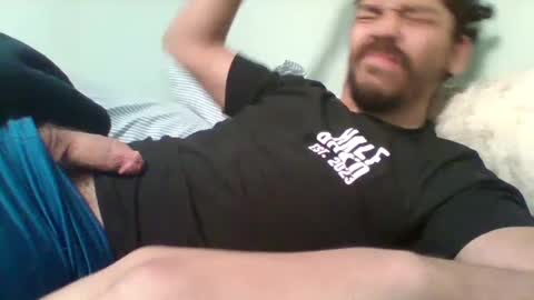 Snapshot of bbbbbro21 chatting on December 23, 10:21 am bbbbbro21 online show from December 23, 10:21 am