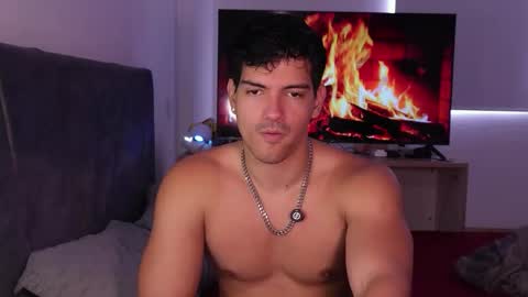 Valentino online show from February 10, 9:18 pm