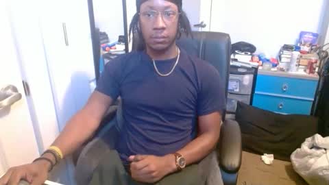 Racks online show from January 8, 4:46 pm