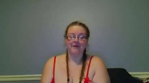 bbwgamergirl93 online show from April 16, 2:33 am