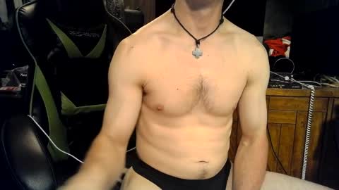 bchillin28 online show from March 27, 2:28 am