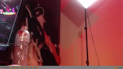 Snapshot of bdsmelapetite chatting on October 5, 6:00 am Ela online show from October 5, 6:00 am
