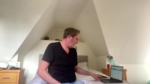 Beachlover39 online show from February 22, 1:25 pm