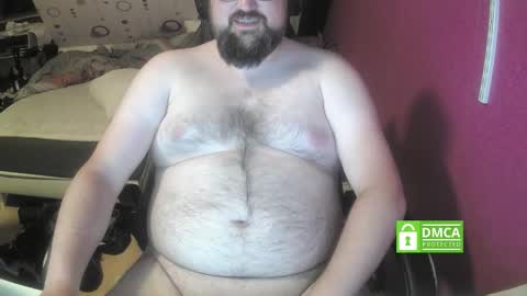 bear90130 online show from September 18, 6:34 pm