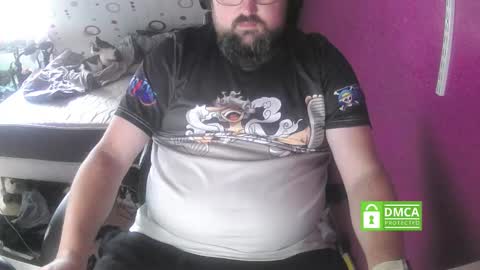 bear90130 online show from September 17, 7:23 am