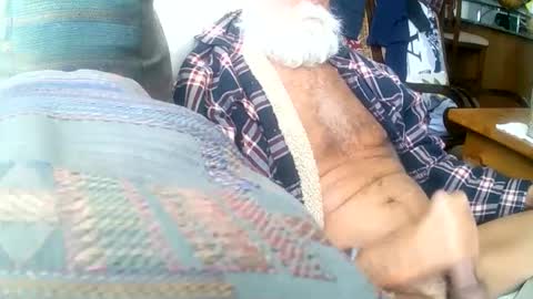 beardbushy online show from February 26, 3:32 pm