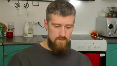 Zeus online show from April 7, 9:50 pm