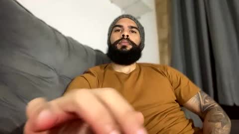 Snapshot of beardmax chatting on September 15, 4:36 am Min online show from September 15, 4:36 am