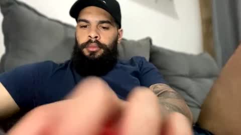 Snapshot of beardmax chatting on October 8, 6:19 am Min online show from October 8, 6:19 am