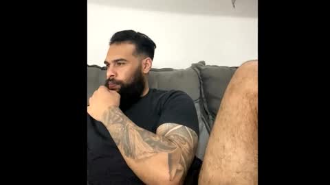 Snapshot of beardmax chatting on October 6, 5:14 am Min online show from October 6, 5:14 am