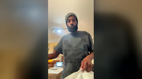 bearmeat4you online show from December 17, 3:13 am