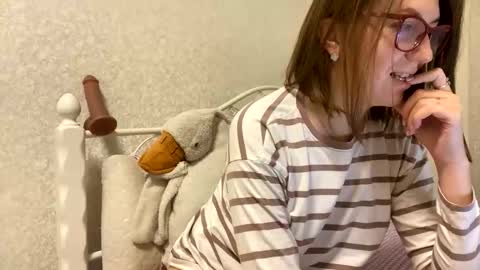 BeatriceTender online show from October 29, 8:09 pm