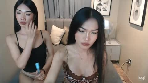 PEARL X NIKKI online show from July 23, 9:34 pm