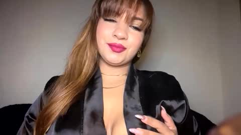 beautymoon26 online show from February 14, 5:43 am