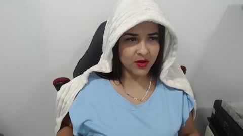 beautyykarol online show from October 20, 10:26 pm