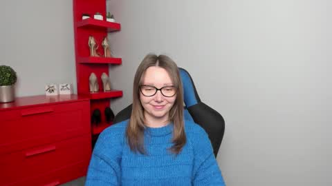 Zoe online show from October 31, 8:04 am