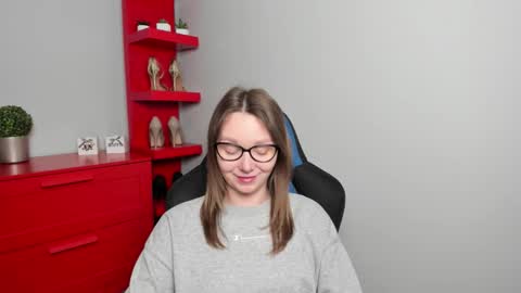 Zoe online show from November 4, 6:37 am