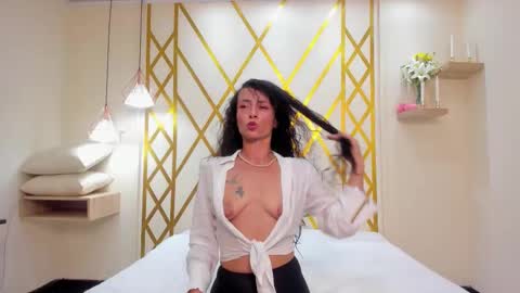 Becca online show from March 25, 7:31 pm