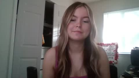 beccatastyy online show from April 22, 11:12 pm