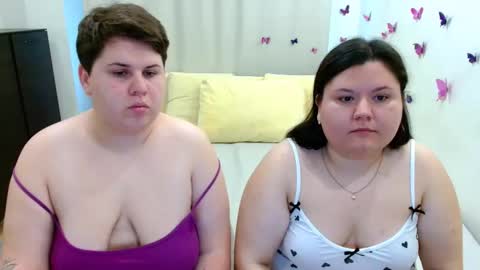 BeckyAndEllen online show from September 24, 9:38 am