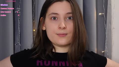 Snapshot of beckymartens chatting on October 5, 2:53 am BeckyMartens come join me on while im offline here online show from October 5, 2:53 am