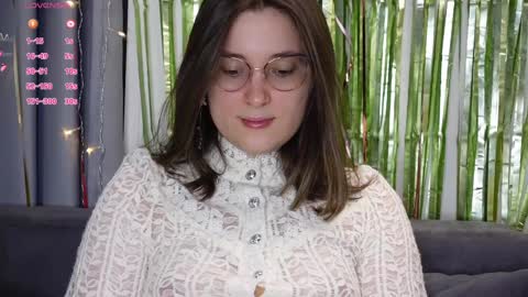Snapshot of beckymartens chatting on September 20, 2:25 am BeckyMartens come join me on while im offline here online show from September 20, 2:25 am