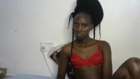 Snapshot of beib_love chatting on December 13, 3:00 pm beib_love online show from December 13, 3:00 pm