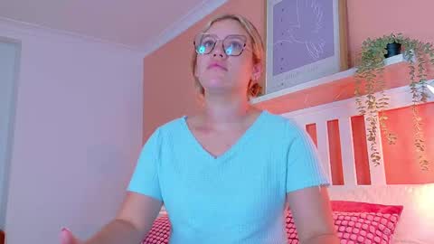 Snapshot of belamiller chatting on September 29, 11:42 am BELA online show from September 29, 11:42 am