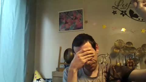 Snapshot of belgianboy33 chatting on October 10, 8:09 am Dreamcock online show from October 10, 8:09 am
