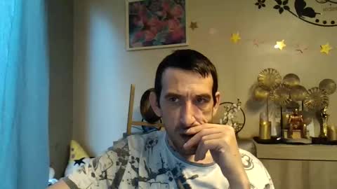 Snapshot of belgianboy33 chatting on October 20, 6:51 am Dreamcock online show from October 20, 6:51 am