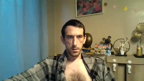 Snapshot of belgianboy33 chatting on October 19, 6:18 am Dreamcock online show from October 19, 6:18 am