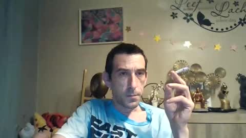 Snapshot of belgianboy33 chatting on October 16, 1:49 am Dreamcock online show from October 16, 1:49 am