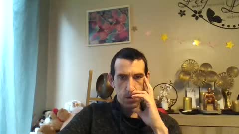 Snapshot of belgianboy33 chatting on September 24, 6:53 am Dreamcock online show from September 24, 6:53 am