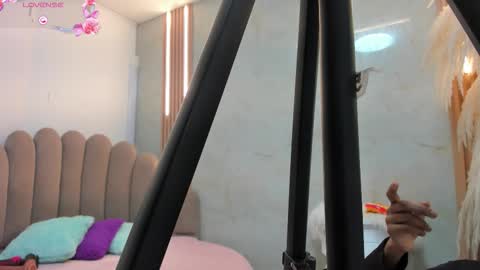 Belkilima  online show from November 3, 8:10 pm