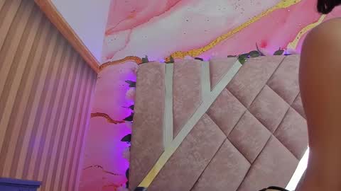 Melanie  online show from February 23, 10:39 am