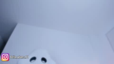 isabella online show from November 5, 12:56 am