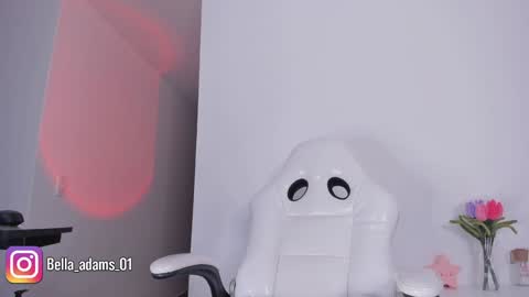 isabella online show from September 12, 12:12 am