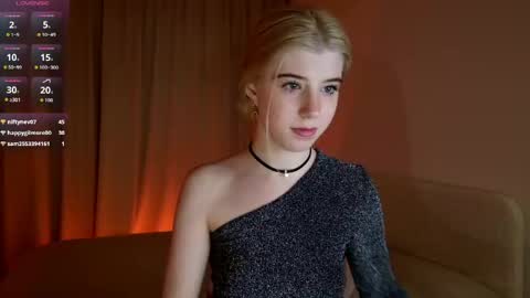 Bella online show from May 12, 7:23 pm